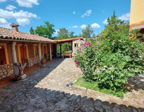 Country House 'Mansió De La Plata' with Mountain View, Private Pool and Wi-Fi