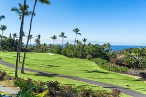 Golf - Country Club Villas #239! NEW Ocean Views Pool  AC No Stairs Golf (Kailua-Kona)