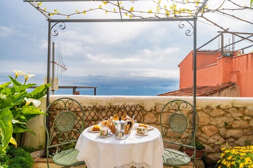 Ferienhaus 'Casa Della Nonna Nel Borgo' mit Bergblick, privatem Garten und Wi-Fi