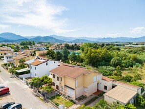 Exterior - Holiday Home 'Casa Nespolo' with Private Garden, Wi-Fi and Air Conditioning (Tortolì)