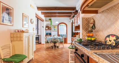 Holiday Home 'Sa Domu De Ettore' with Private Terrace, Wi-Fi and Air Conditioning