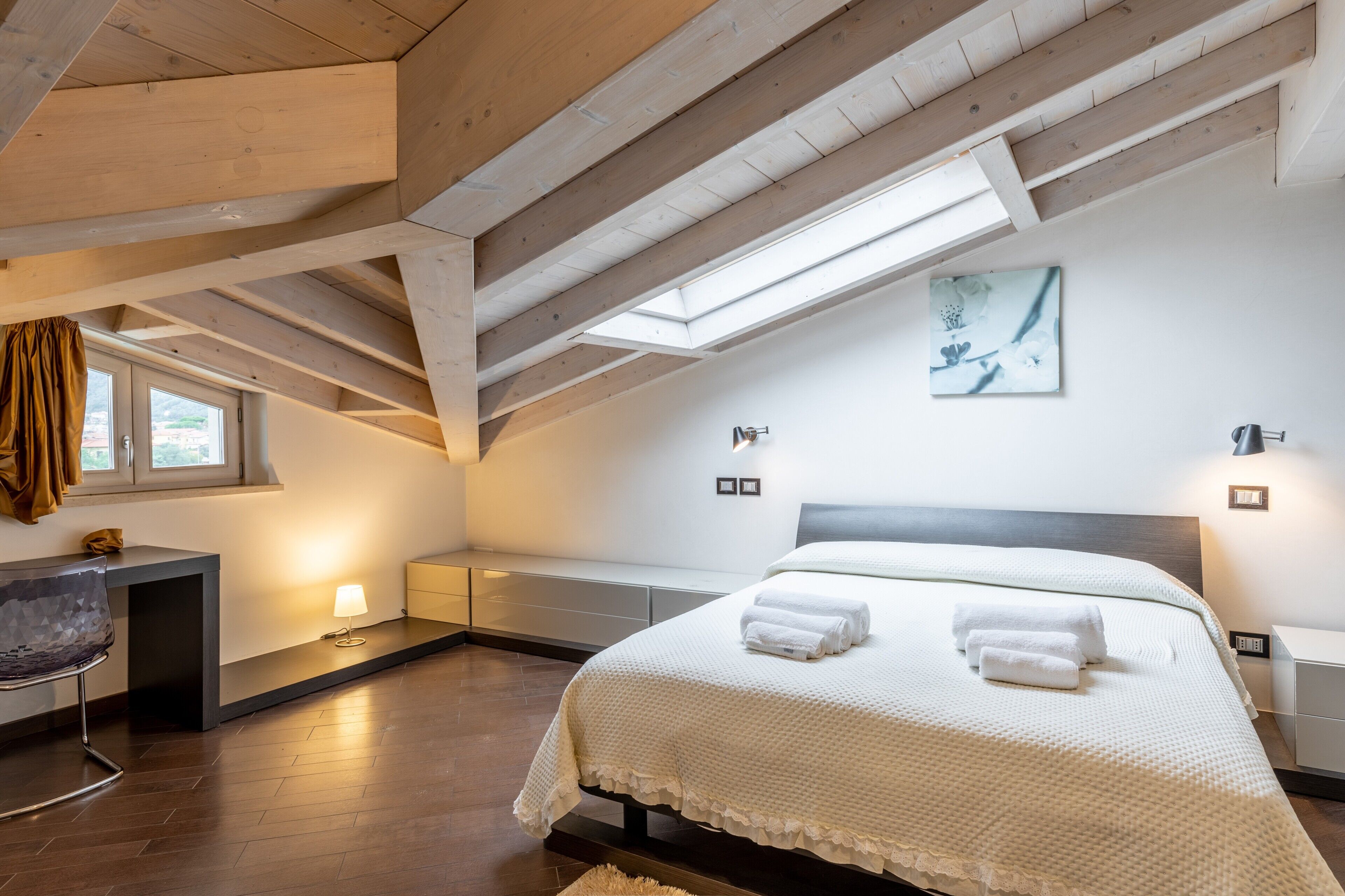 4 camere, Wi-Fi gratuito, lenzuola