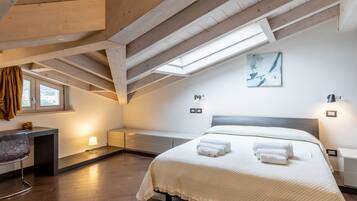 4 camere, Wi-Fi gratuito, lenzuola