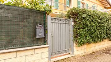 Dettaglio esterni
