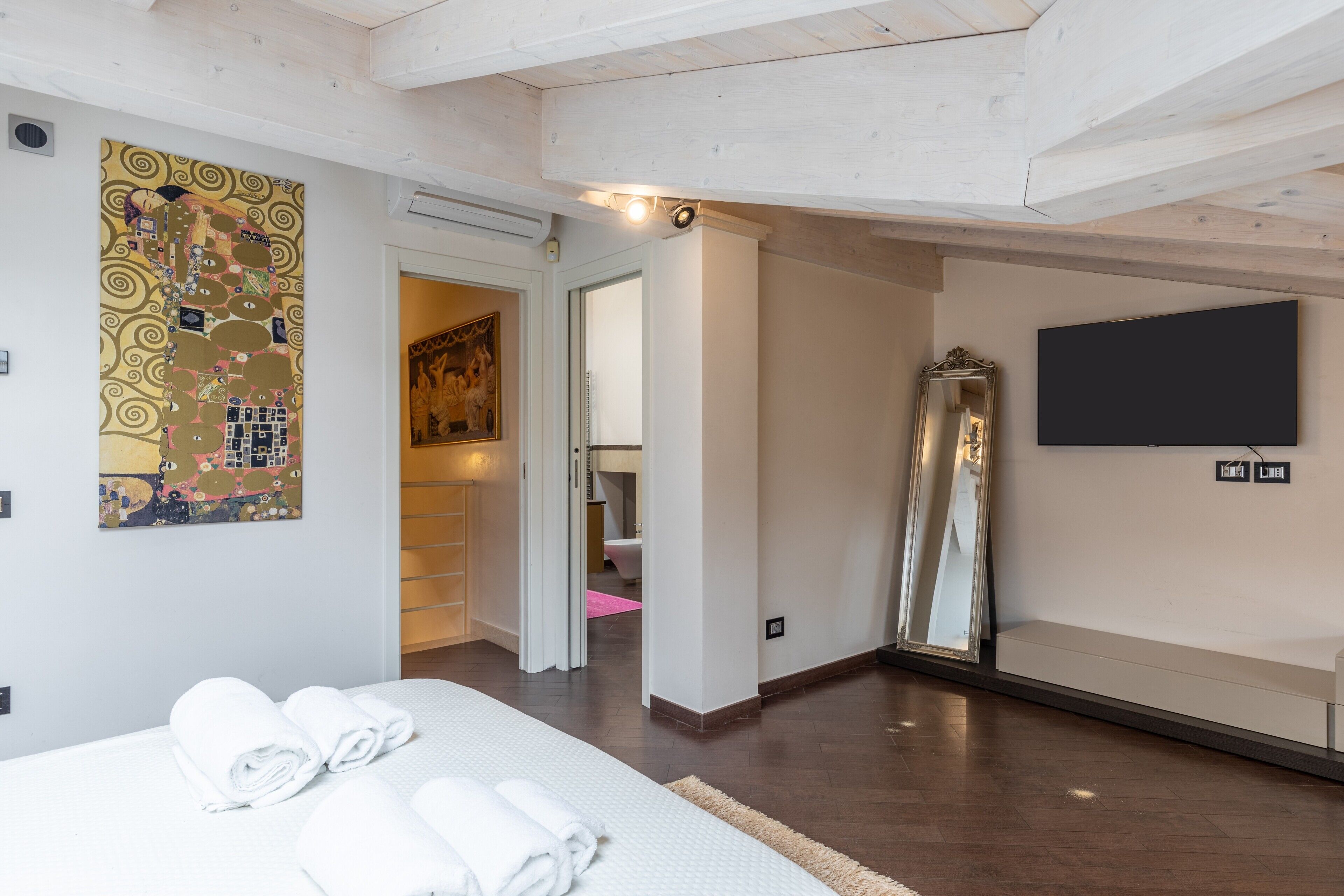 4 chambres, Wi-Fi gratuit, draps fournis