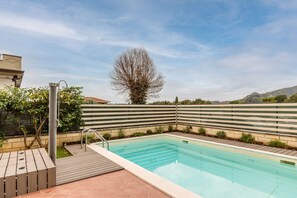 Pool - Villa 'Relax In  - Versilia' with Private Pool, Wi-Fi and Air Conditioning (Massa)