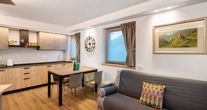 Ferienwohnung 'Chalet Emma Isolaccia' mit Bergblick, privater Terrasse und Wi-Fi