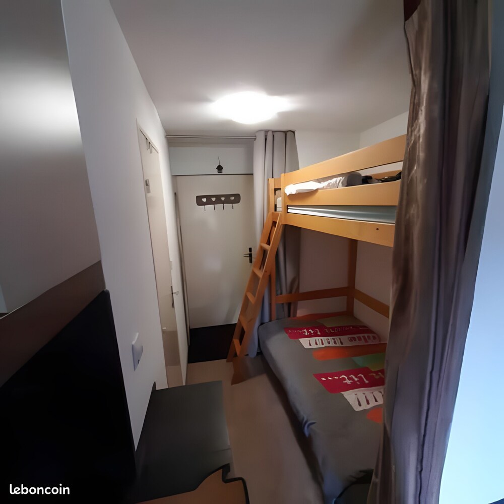 Apartment 'Studio Pied Des Pistes Bernex' with Mountain View and