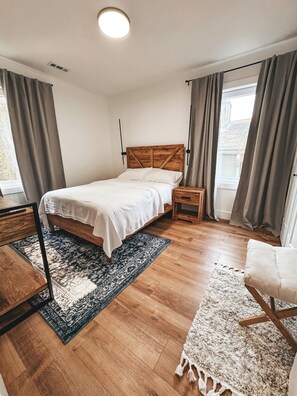 2 chambres, bureau, fer et planche à repasser, Wi-Fi gratuit