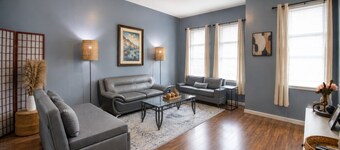 Royal Haven 2k SqFt Sleeps 6 Free St Prk