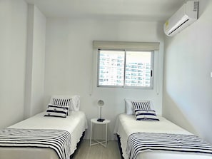 2 habitaciones, espacio para trabajar con laptop y wifi gratis 
