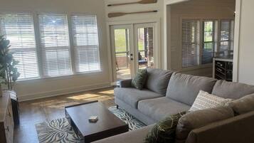 TV connectée, cheminée