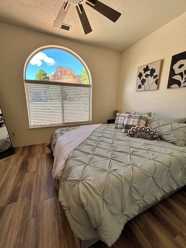 2 soverom, wi-fi (inkludert) og sengetøy