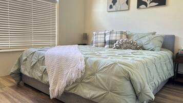 2 quartos, Wi-Fi de cortesia, roupa de cama