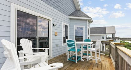 Soundfront, private dock, neighborhood pool, beach access, and tennis, Sunsets