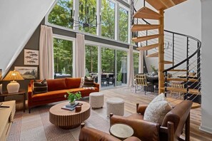 Unclassified image, 5 of 36, button