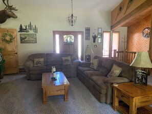 TV connectée, lecteur de DVD, baby-foot