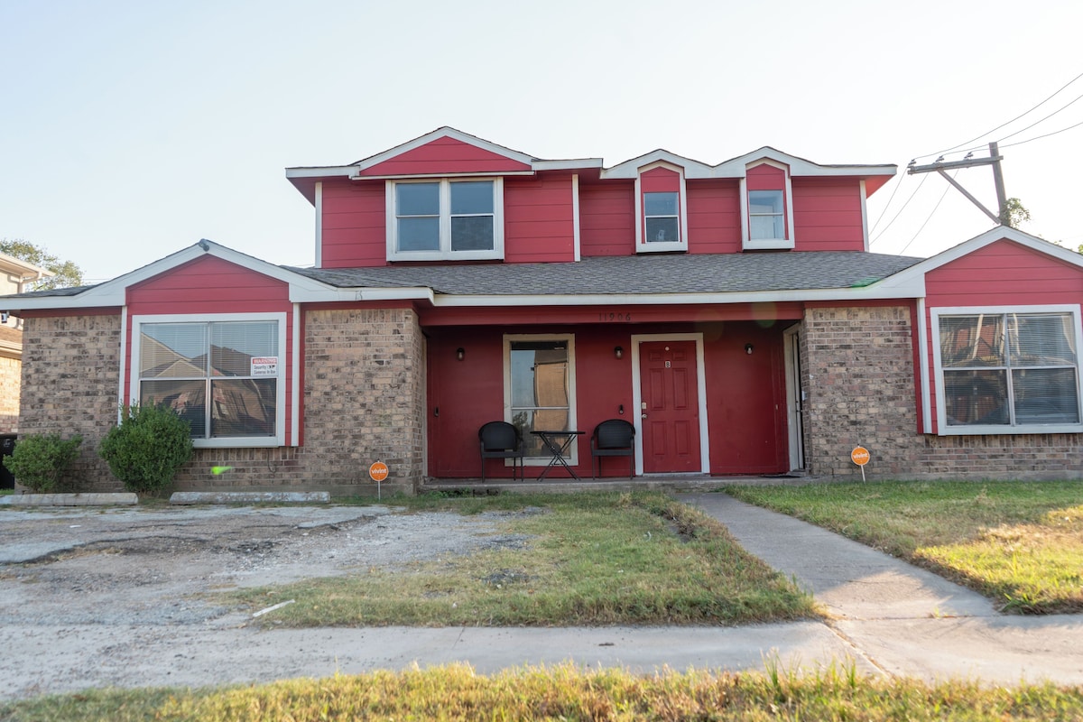 Photo 13 of Echelon Oasis on Fleming Drive Modern Comfort & Smart Living