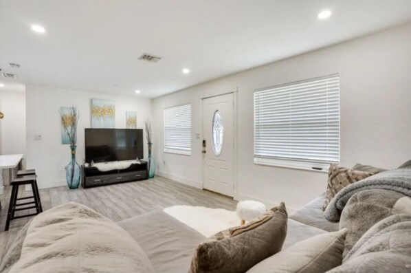 Smart-TV, DVD-Player