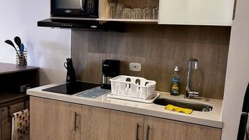 Cafetera expreso, utensilios de cocina