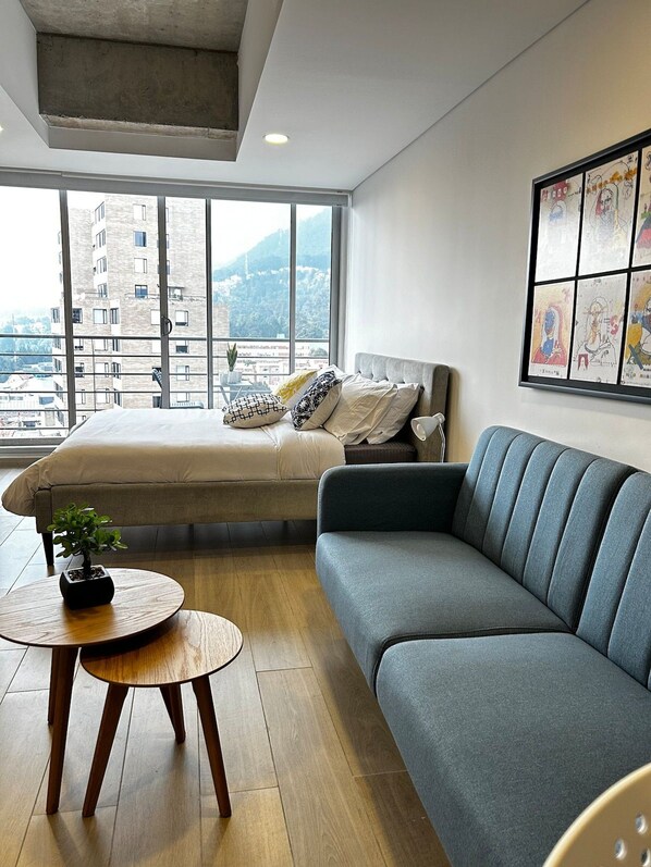 Apartment | Living area | TV