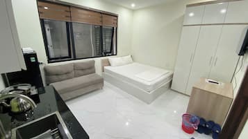Superior Apartment, City View | 1 bedroom, minibar, laptop workspace, soundproofing