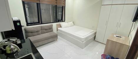 Superior Apartment, City View | 1 bedroom, minibar, laptop workspace, soundproofing