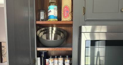 A Walk in Central Park. Tastefully decorated 3 bed 2 bath House in Southaven