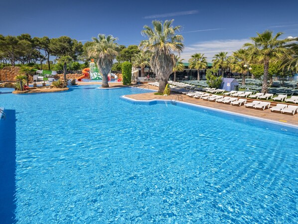 Pool - Chalet in Blanes Near the Beach & Pool (Blanes)