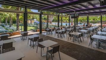 House | Dining