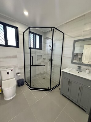 Shower, hair dryer, towels, soap - New 4-bedroom home in prime location in Taumeasina with AC in all rooms.  (Apia)