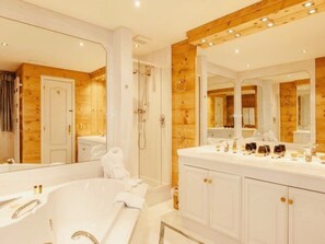 Apartment | Bathroom - Lush Apartment With Indoor Pool (Saanen)