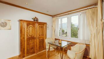 Apartment | Living room