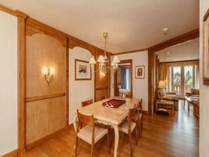 Apartment | Dining - Lush Apartment With Indoor Pool (Saanen)