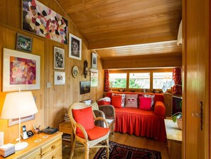 Chalet | Living room - Cosy Chalet With top View (Rougemont)