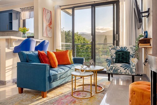 The Blooming Blaze W/ Pool