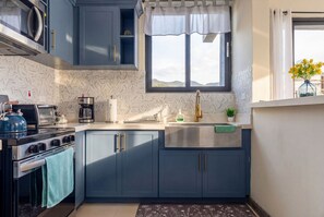 Fridge, microwave, oven, stovetop