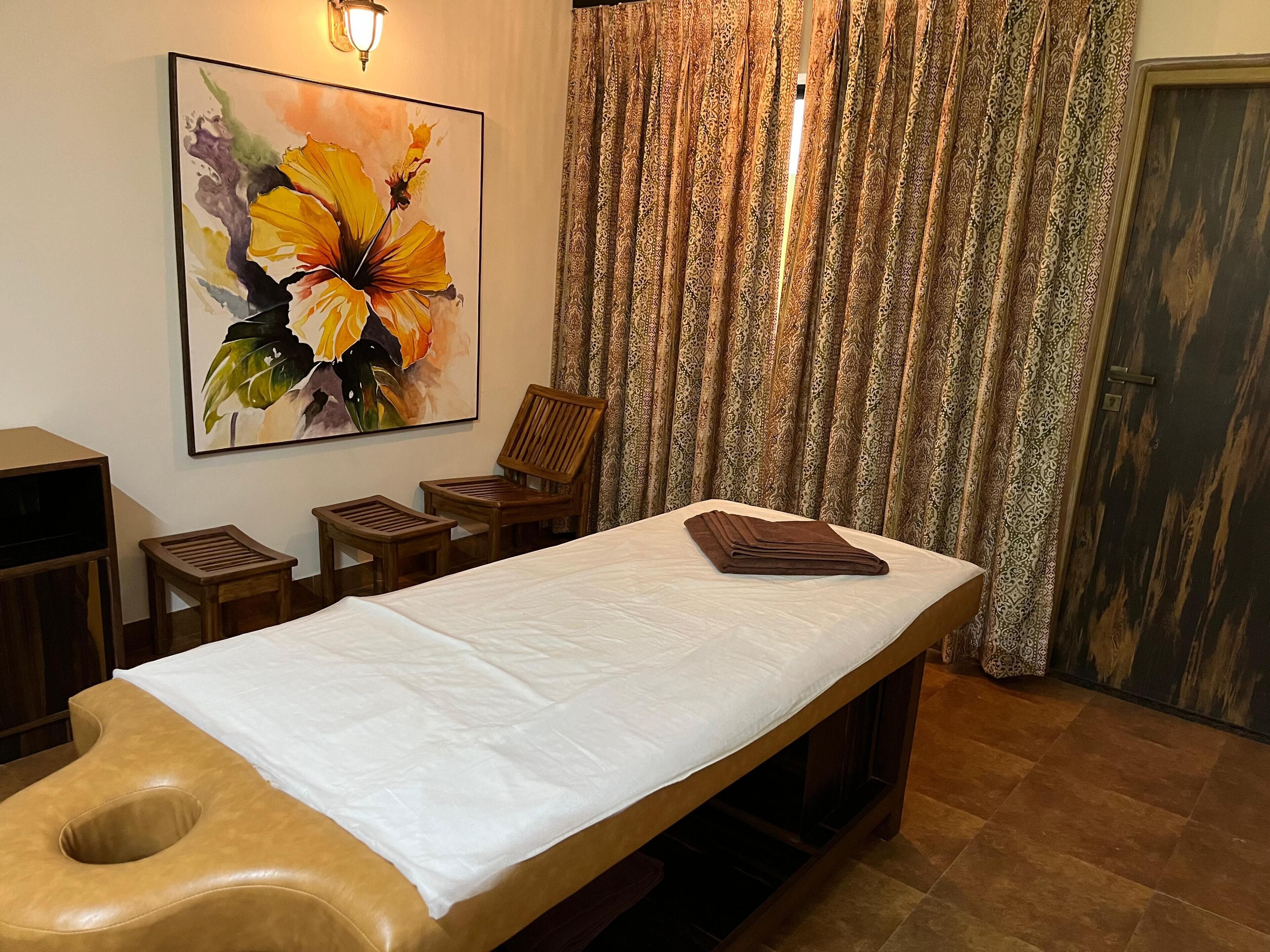 Thailandsk massasje, kroppsskrubb og ayurvediske behandlinger