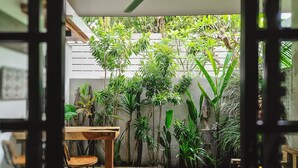 Exclusive Twin Room | Terrace/patio - Ubud Lila Concept (Ubud)