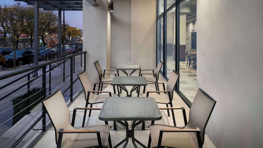 DoubleTree by Hilton Long Island City, NY