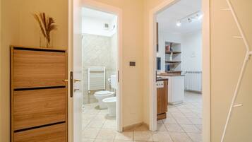 Doccia, asciugacapelli, bidet