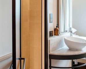 Minibar, coffres-forts dans les chambres