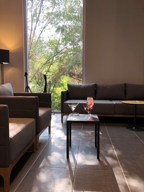 Bar (on property) - Galeria Plaza San Jeronimo (Mexico City)