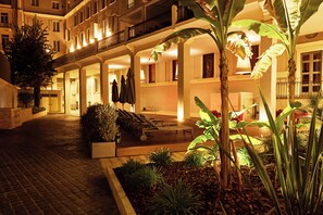 Quang cảnh nhìn từ nơi lưu trú