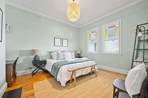 2 bedrooms, desk, iron/ironing board, travel crib