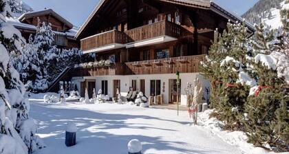 7-bedroom Chalet With Private Pool