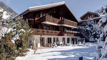 Chalet | Exterior