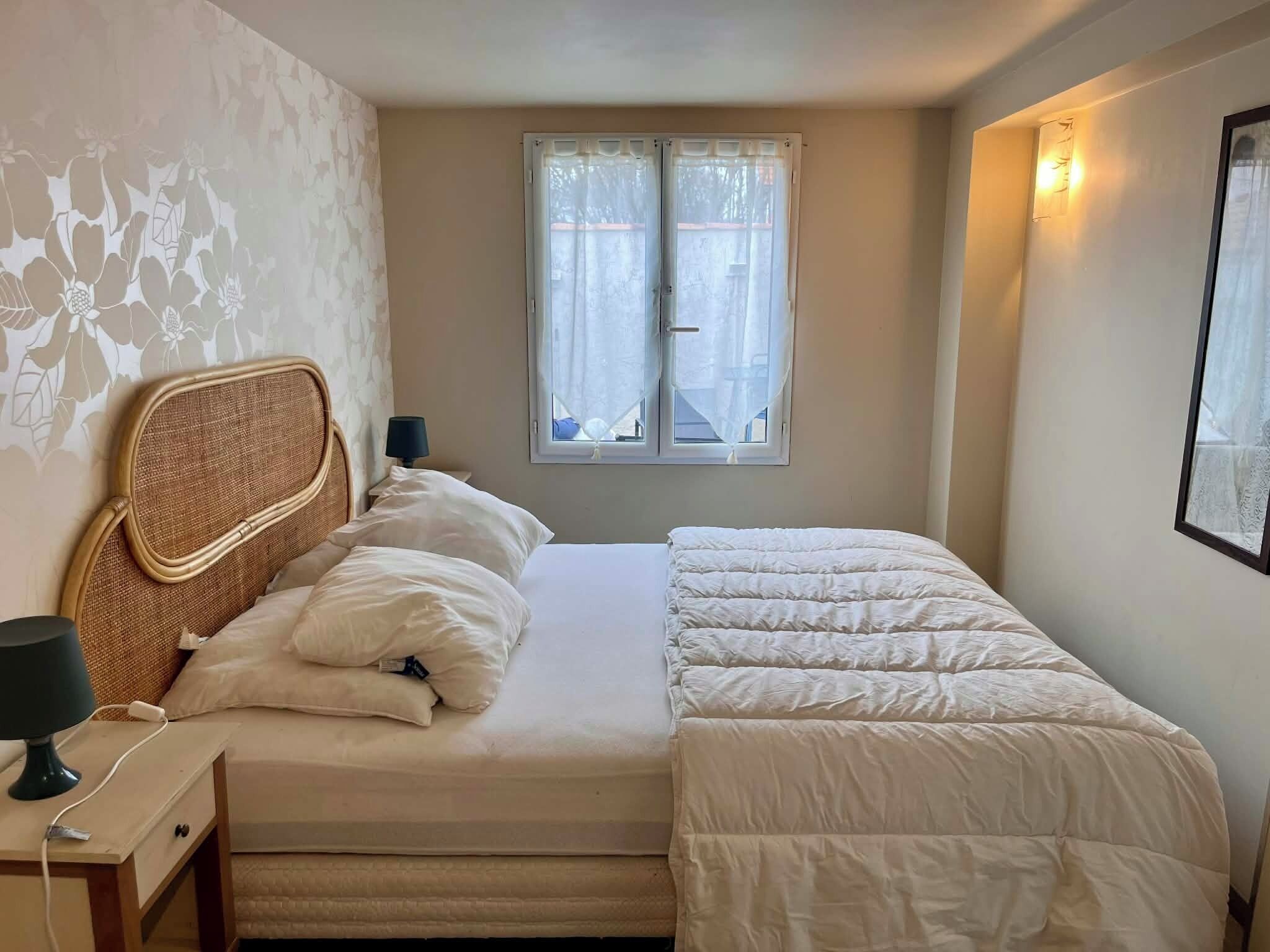 3 chambres, fer et planche à repasser, Wi-Fi gratuit