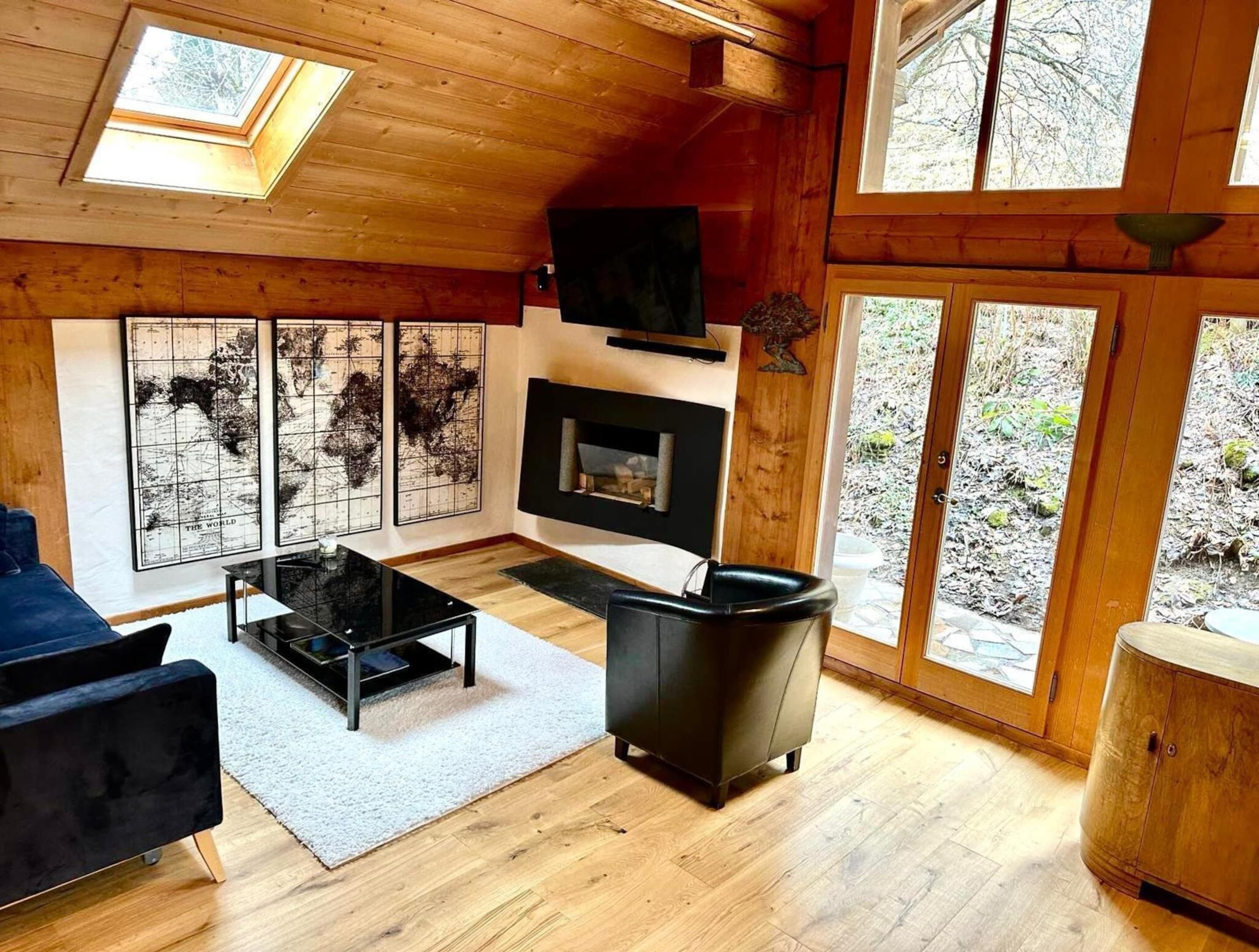 Chalet | Living area | Flat-screen TV, fireplace