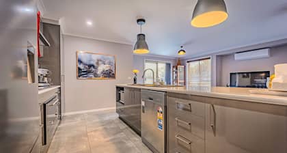 Tranquility Oberon - country town luxury